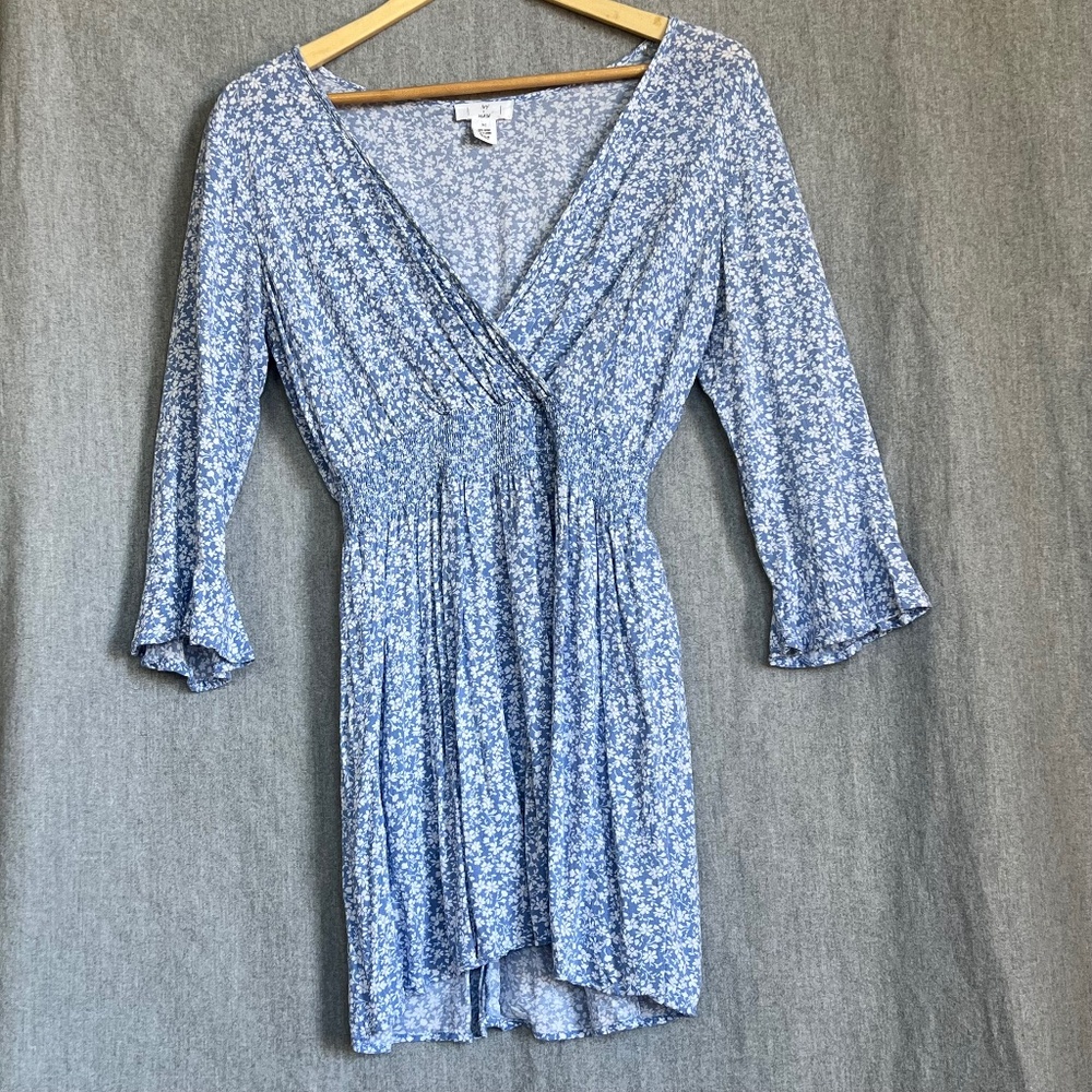 Ivy & Main Floral Crossover Ruffle Sleeve Elastic Waist Dress M Boho Festival